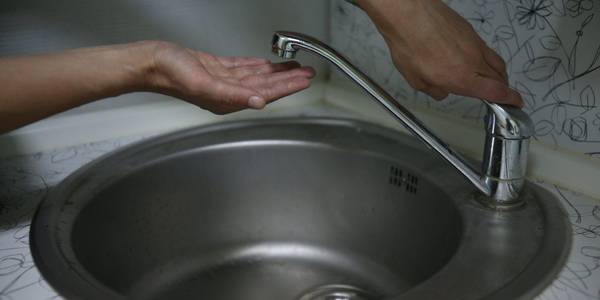 Завтра на Солом’янці на добу відключать воду: кому варто запасатися