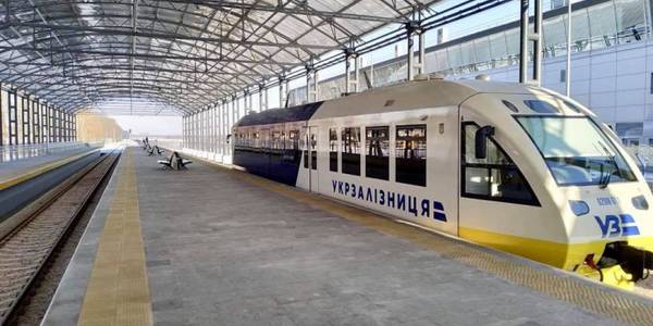 Пів мільйона пасажирів проїхалися з Києва до аеропорту «Бориспіль»