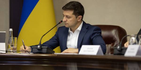 Зеленський звільнив голів двох районів Києва