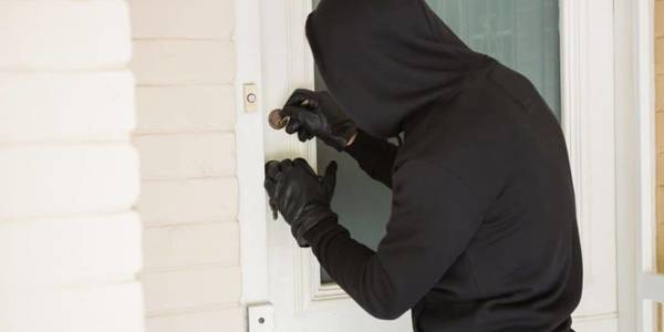 Сезон почався: як уберегти квартиру в столиці від крадіжок