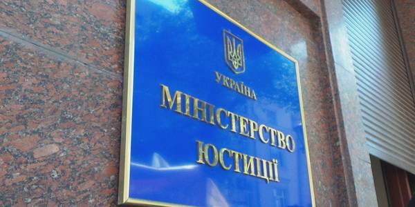Київщина у лідерах: одруження та народження року