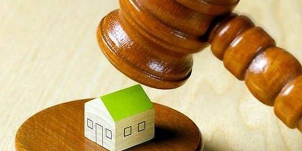 15 будівель Києва визнано незаконними