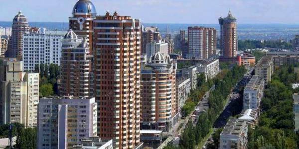 Великий ремонт у Києві: Печерськ трохи полагодили