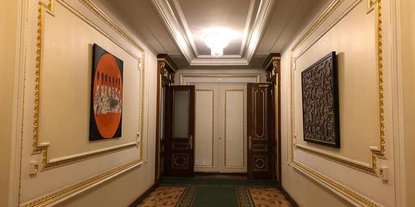 Картини сучасних художників прикрасили стіни Офісу президента