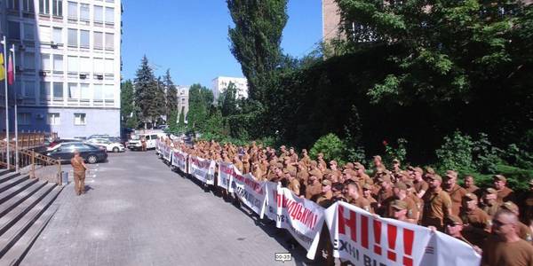 Київські школи, парки та лікарні можуть залишитися без охорони