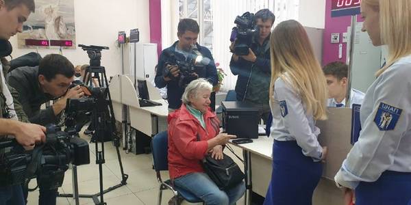 Кличко розповів про нову філософію роботи ЦНАПів 