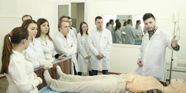 Столичні лікарні опинилися перед фінансовою загрозою