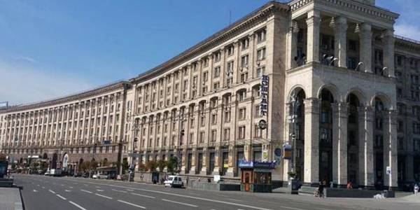 Завтра на два дні закриють рух транспорту у центрі столиці