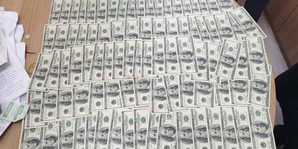 У Києві відомого хірурга затримали за хабар: у мережі ажіотаж