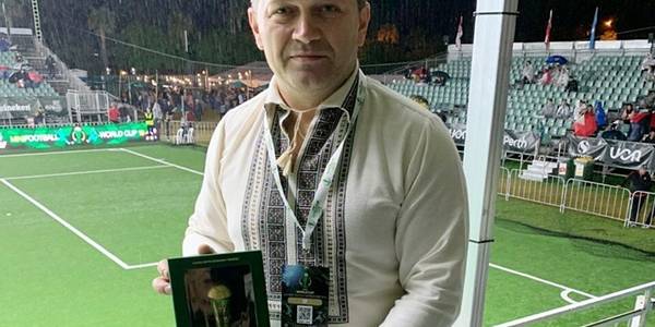 Києву передали Світовий кубок чемпіонату з міні-футболу