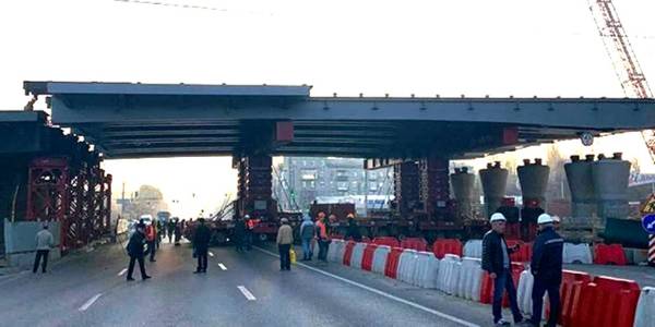 Під новим прогоном Шулявського мосту вже вільно їздить транспорт