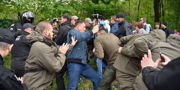 Скандальні забудови: за що в Києві б'ють активістів