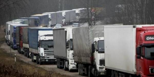 Велика кільцева і схеми об'їзду: стало відомо, як обмежать транзит через Київ