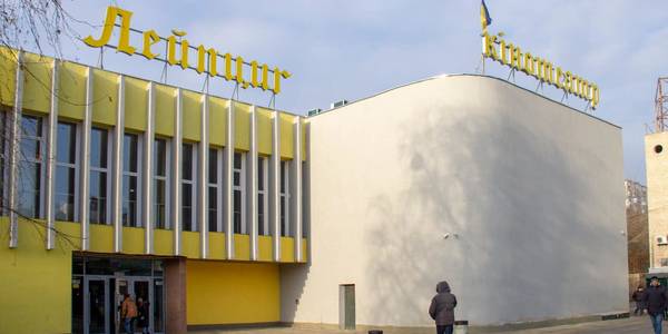 Ремонт столичного кінотеатру на фінішній прямій