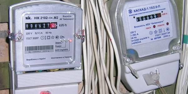 У Києві гірлянди знищують квартири та лічильники: що робити 