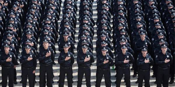 У Києві поліцейські шукають людей із бездоганною репутацією