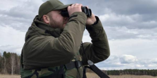 Під Києвом спіймали неадекватного рибалку на човні