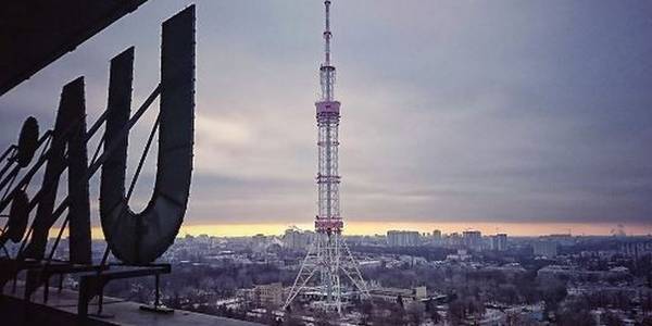 На екскурсію в «Олівець»: кияни побачать дах 97-метрового телецентру