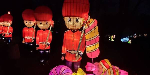 Кличко запросив киян на світлове шоу