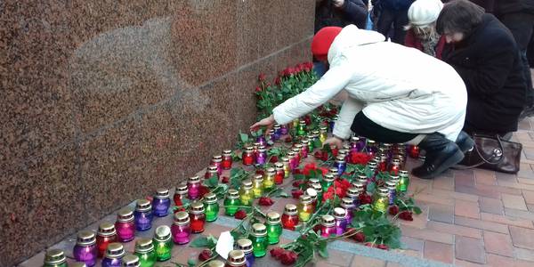 У Києві вшанували пам'ять загиблих у іранській авіакатастрофі
