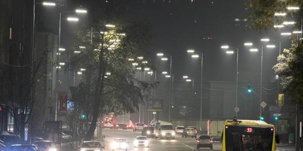 У Києві чиновники «нагрілися» на лампочках