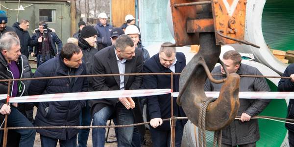 У столиці реконструюють величезний колектор на лівому березі