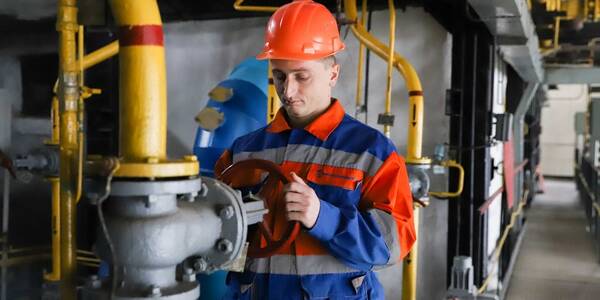 Де у Києві сьогодні з'явиться гаряча вода