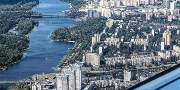 Вода у Русанівській протоці незабаром буде чистішою