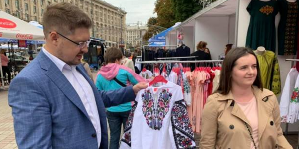 Андрій Андрущенко: вартість розміщення засобів пересувної торгівлі у Києві знизили на 50 відсотків