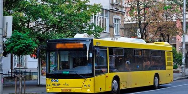 Столичні автобуси через ярмарки змінять маршрути на вихідні