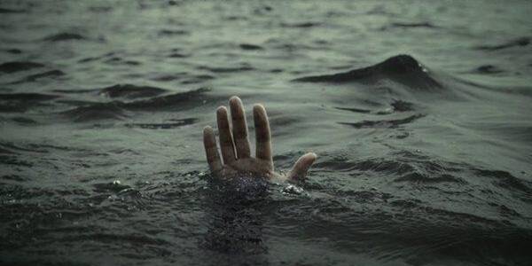 У Києві врятували дідуся, який ледь не втопився