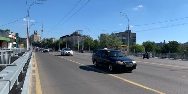 Шулявський шляхопровід знову асфальтують: обмежать рух транспорту