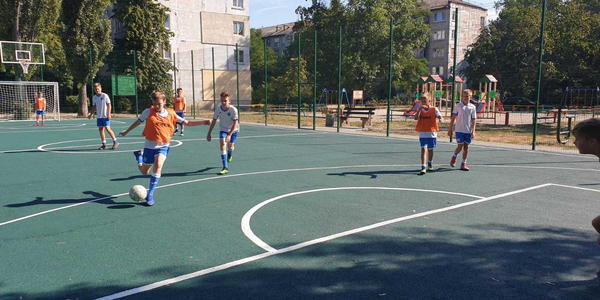 У Дніпровському районі відкрили міні-поле: на черзі – два cтадіони