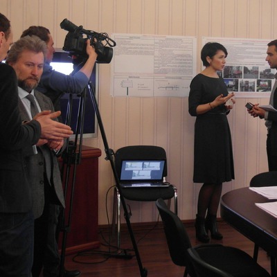 Журналісти дочекалися нагоди задати питання