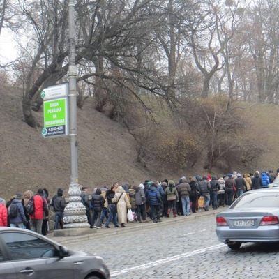 Колони дорогу не перекривали