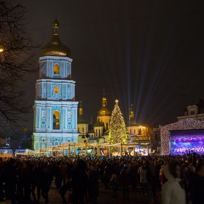 Софійська площа засяяла
