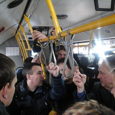 Депутати та журналісти їдуть на рейд по столичним дорогам