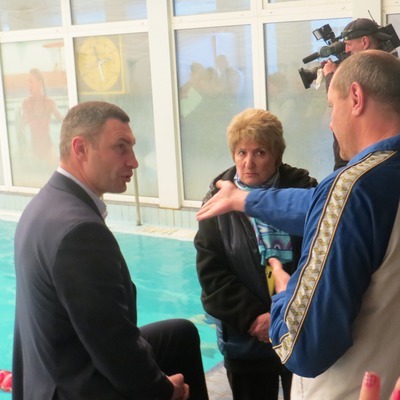 Мер оглянув басейн, поспілкувався з колективом...
