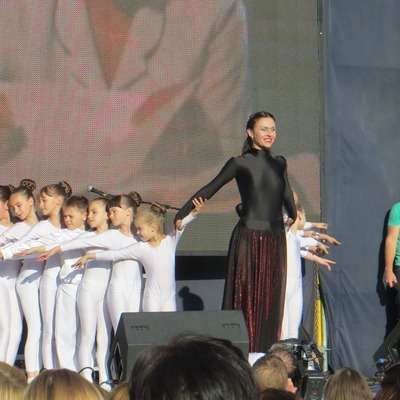 Виступ Антоніни Ересько та її маленьких балерин