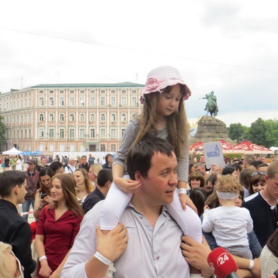 До англомовного флешмобу приєднилися дорослі та маленькі "спікери"