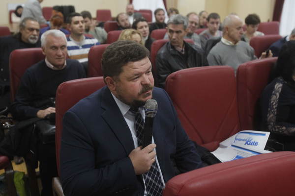 В. о. головного редактора КП "Вечірній Київ" Максим Філіппов