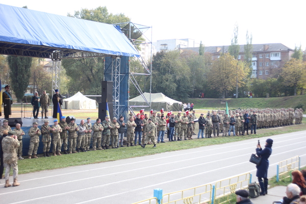Ветерани АТО вишикувалися за нагородами