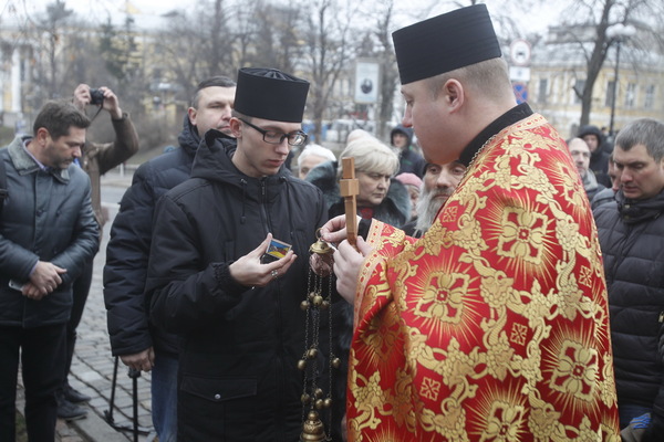 Панахида на місці розстрілів