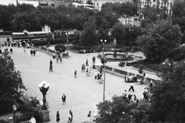В 70-х площа набула вигляду, наближеного до сучасного