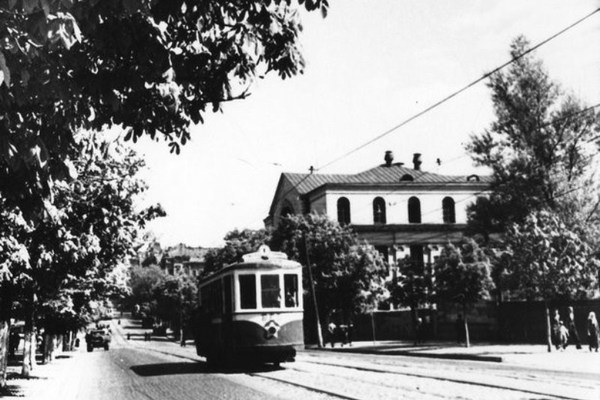 Володимирська вулиця. Травень 1945-го.