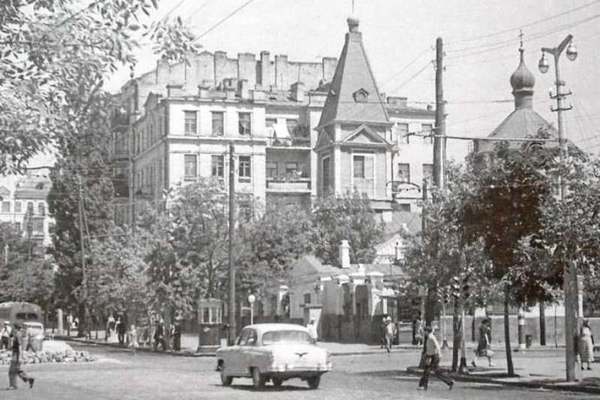 Троїцка церква. Початок 60-х.