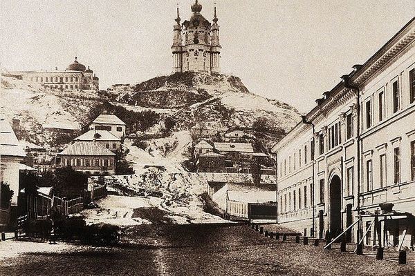 Перше в історії фото Андріївської церкви. Автор - Роджер Фентон. Середина ХІХ століття.