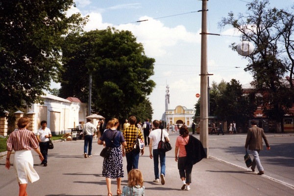 На обрії - Мати - Батьківщіна.