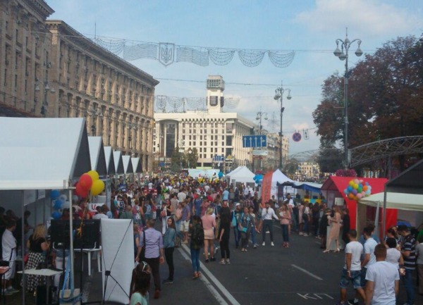 Маркет Мов - із Прорізної до Майдану