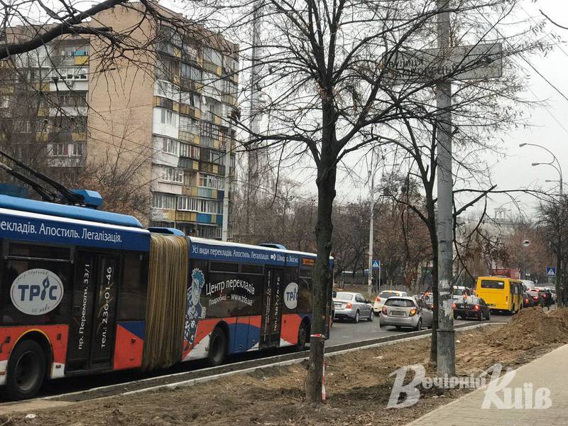 Вулицю Мостицьку відкрили для руху громадського транспорту
